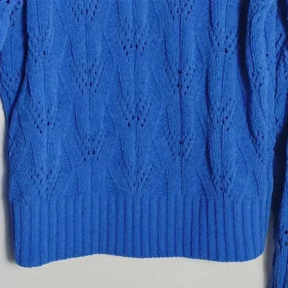 BCBGMAXAZRIA Women's Chenille Pointelle Blue Electric Sweater Size Xsmall - Picture 13 of 16